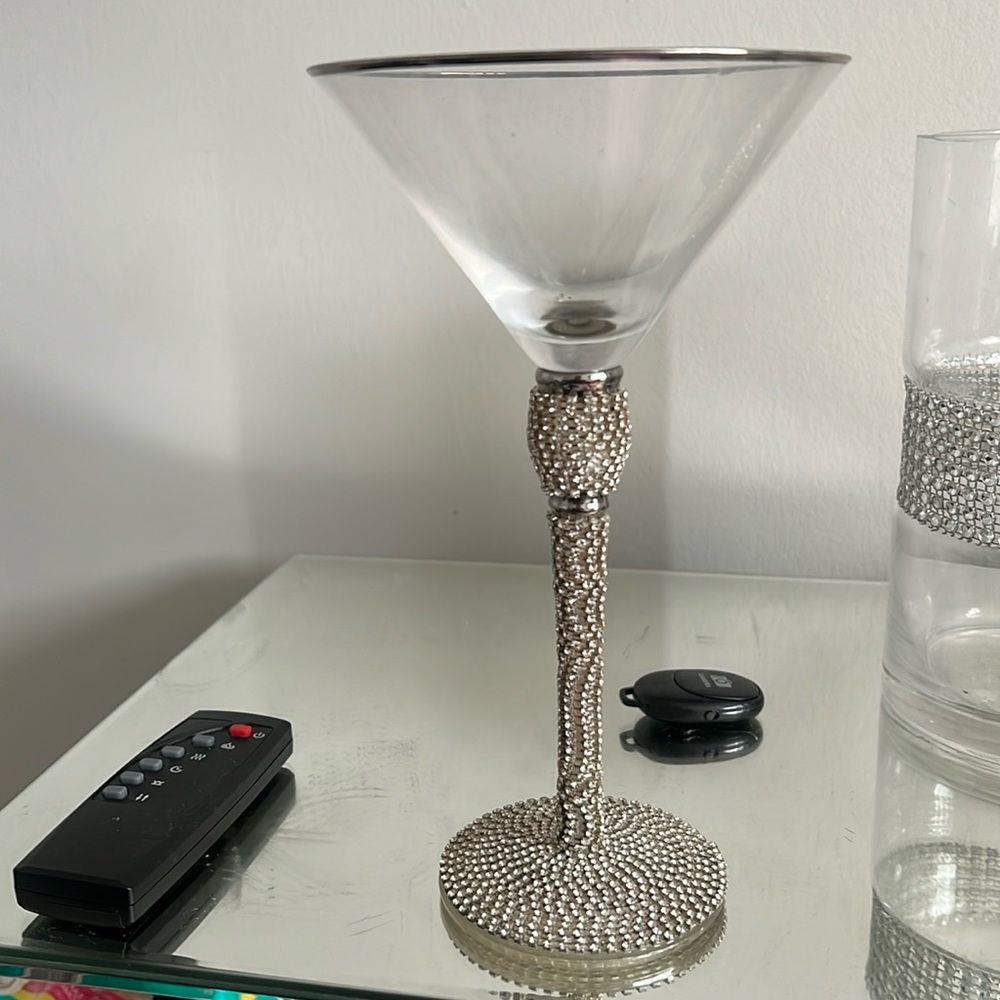 Diamond wine glass home decor